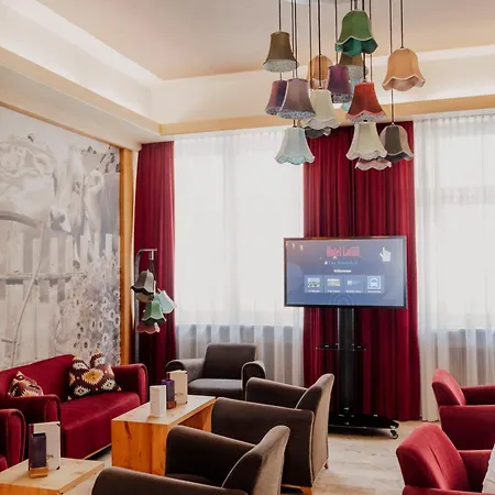 Hotel Latini Zell am See