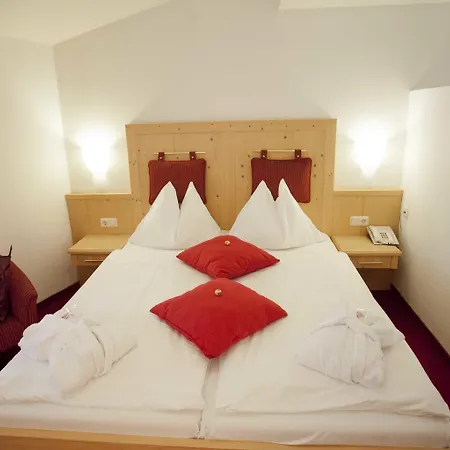 Hotel Latini 4*