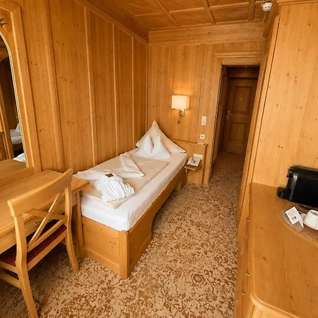 Hotel Latini 4*