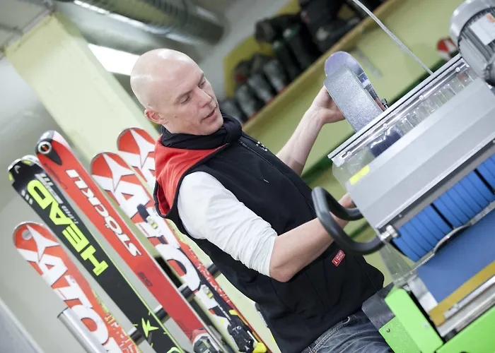 ラティーニ 4* ツェル アム ゼー