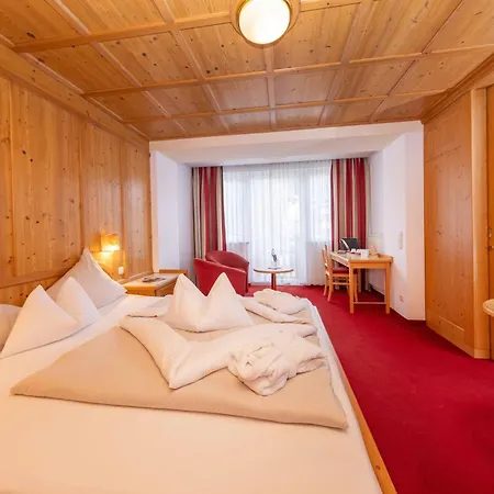 Latini Hotel
