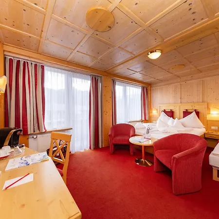 Hotel Latini 4*